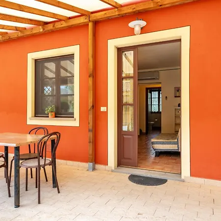 Vakantieboerderij Casolare Dei Fiori - Le Ortensie Montecarlo