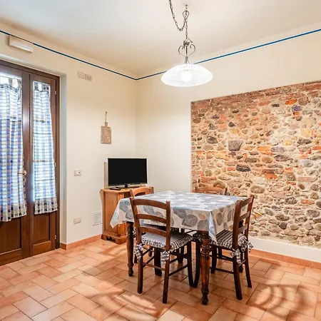 Casolare Dei Fiori - Le Ortensie Farmház Montecarlo